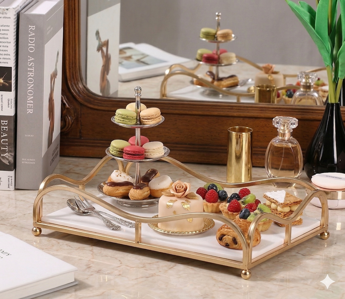 Luxury Gold Vanity Tray with Acrylic Base – Mirror-Finish Single-Tier Makeup, Perfume & Skincare Organizer