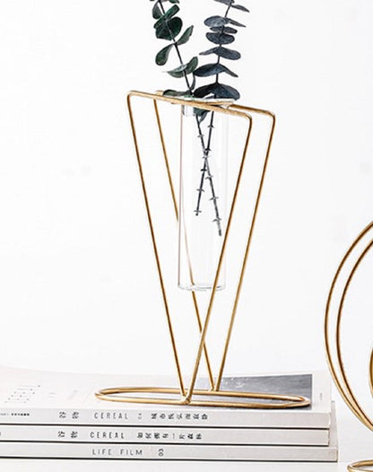 Modern V-Shape Gold Table Vase – Elegant Geometric Glass Plant Holder for Home & Office Décor
